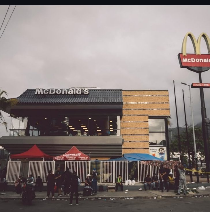 Punto Mc Donalds Caraballeda